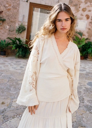 Winfrey wrap bluse Off White Sissel Edelbo 